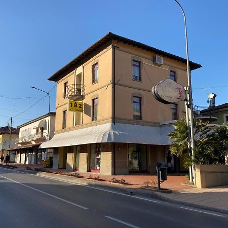 Готель Al 182 Fornaci di Barga Екстер'єр фото